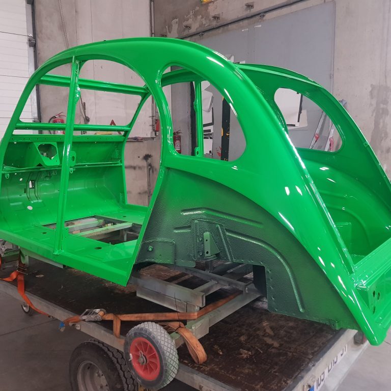 11-2CV-peinture-caisse-2-min
